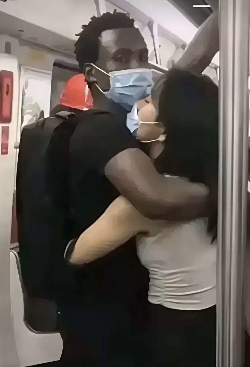友子们，你们想对这个黑兄弟说点什么🤔
