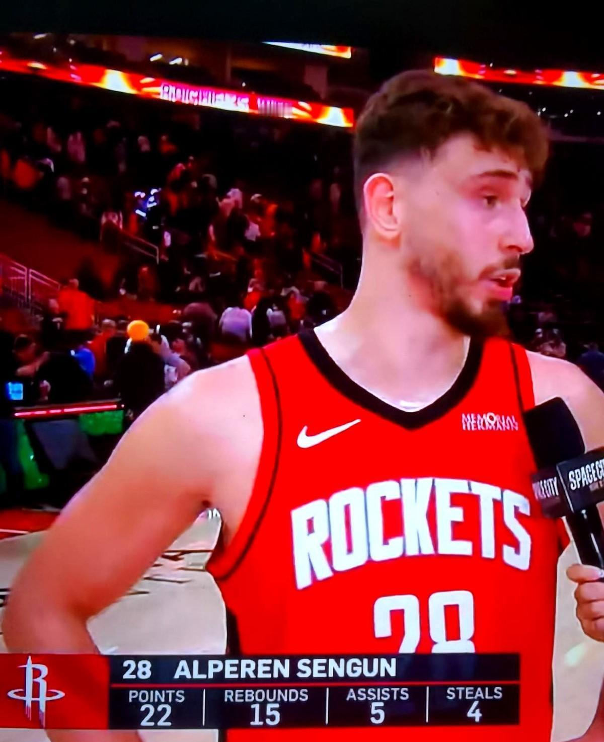 别再说火箭只会乱跑了。他们悄悄干了件狠事：把对手的快攻，从自家后花园，锁成了收