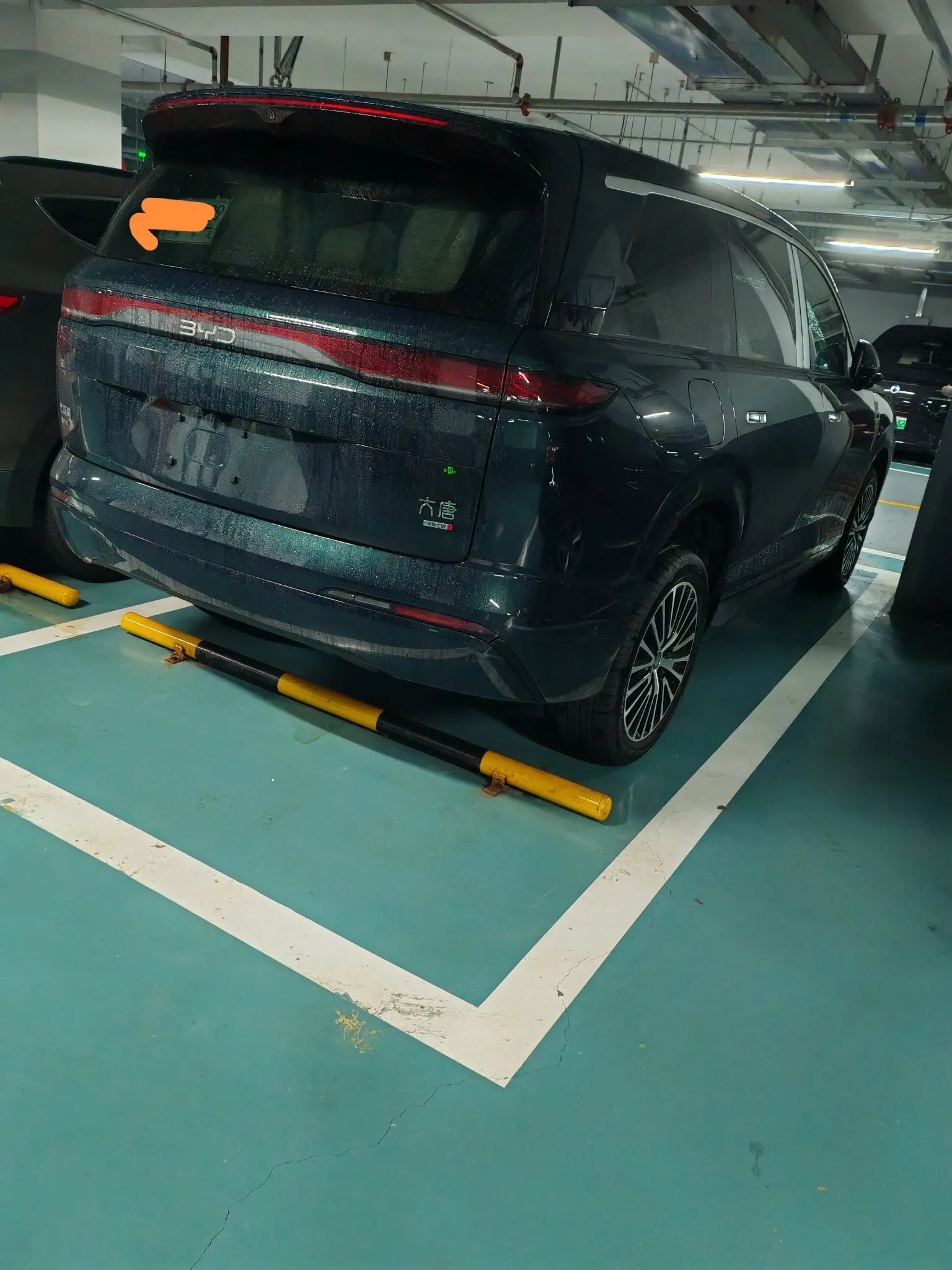 我的大唐已成功提车，你们还得等到什么时候。千山翠车色，云锦晖内饰，950公里续航。比亚迪大唐EV大唐