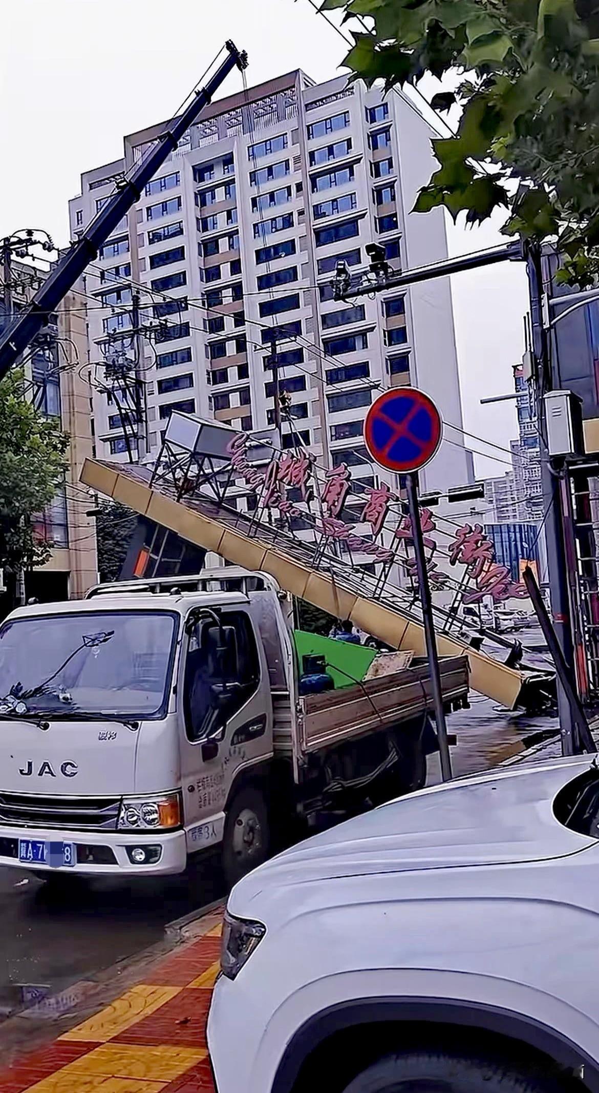 多年以后，石家庄城角街的老邻居们，应该会怀念这张照片吧！