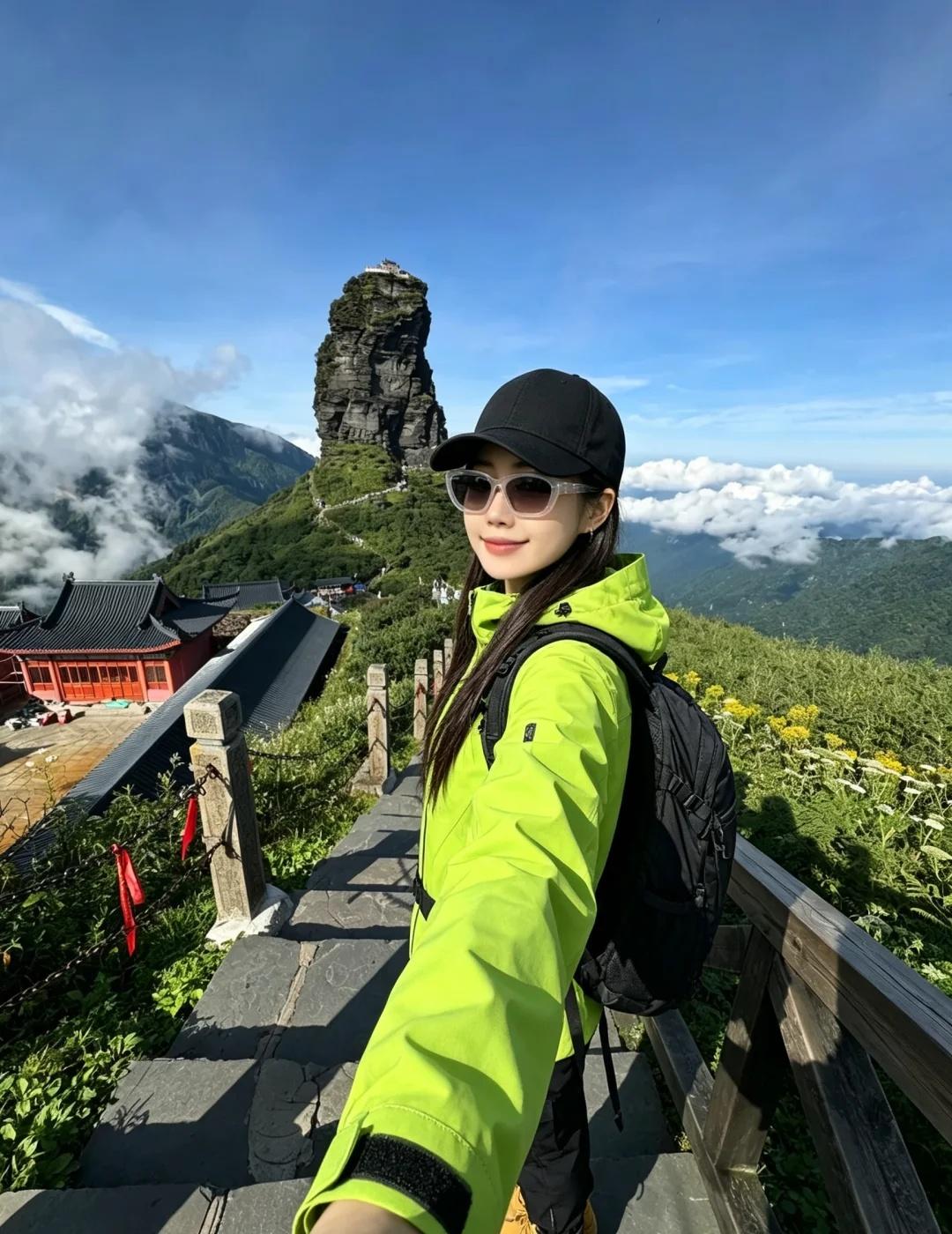 梵净山懒人登山攻略｜照着地图走不迷路✅📌登山路线：**东门上下（唯一索道入口