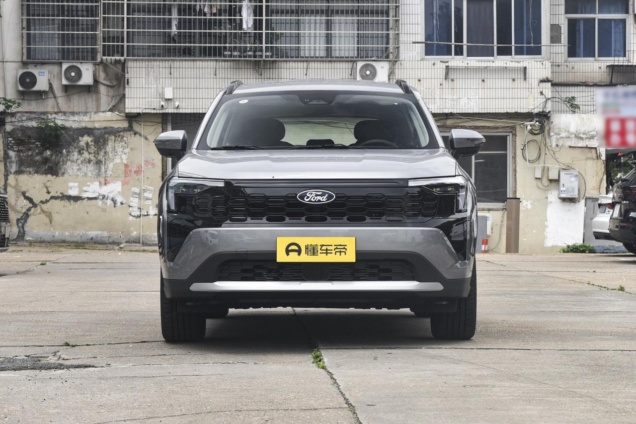 推荐一款10万级合资SUV：福特领睿想在10万级找一台靠谱的合资家用SUV，福