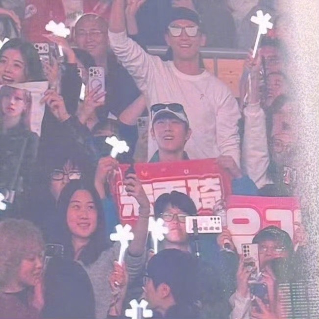 哈哈哈哈哈哈，李昀锐也是宋雨琦铁粉～