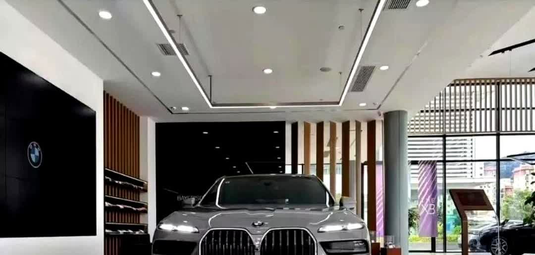 宝马740li优惠40万了[狗头]以前都是百万以上吧上个月陪发小逛4S