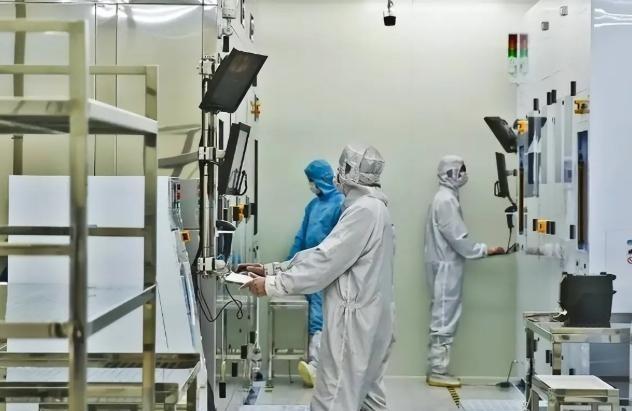 不少人说我国一旦突破高端芯片技术，阿斯麦、台积电、英伟达就完了。这思维显然还停在