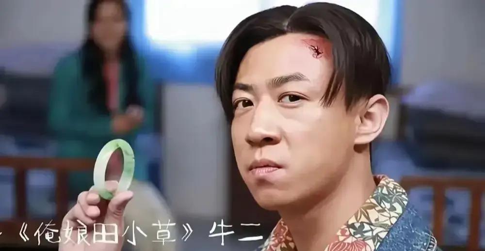 董璇这手“抄底”操作，直接封神！从负债女王到资本猎手，她把娱乐圈玩成了高风险高