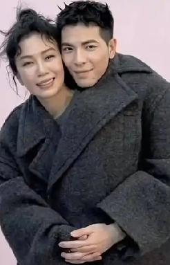 结婚仅2年，娶大14岁经纪人林有慧的萧敬腾，已真切尝到老妻少夫的现实烦恼。