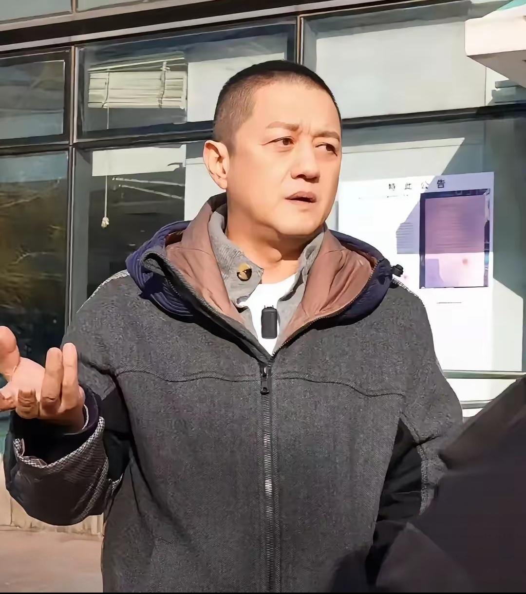 李亚鹏这事干得漂亮！医院2000万租金压顶，他没跑没赖，直面镜头把家底掀了个底朝