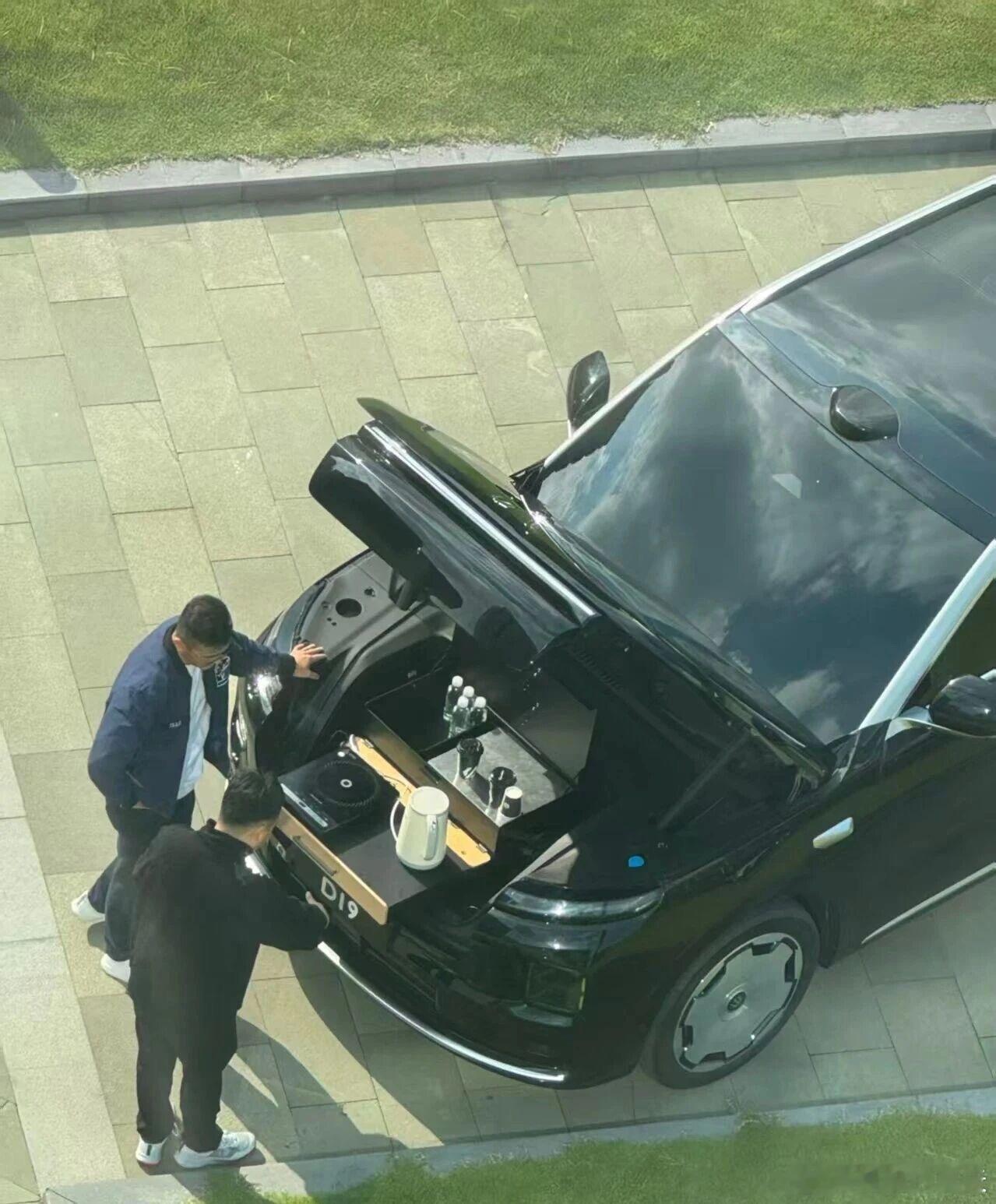 一些关于零跑D19我打探到的消息：-春节前不会上了，也不可能提车。快得话3月，