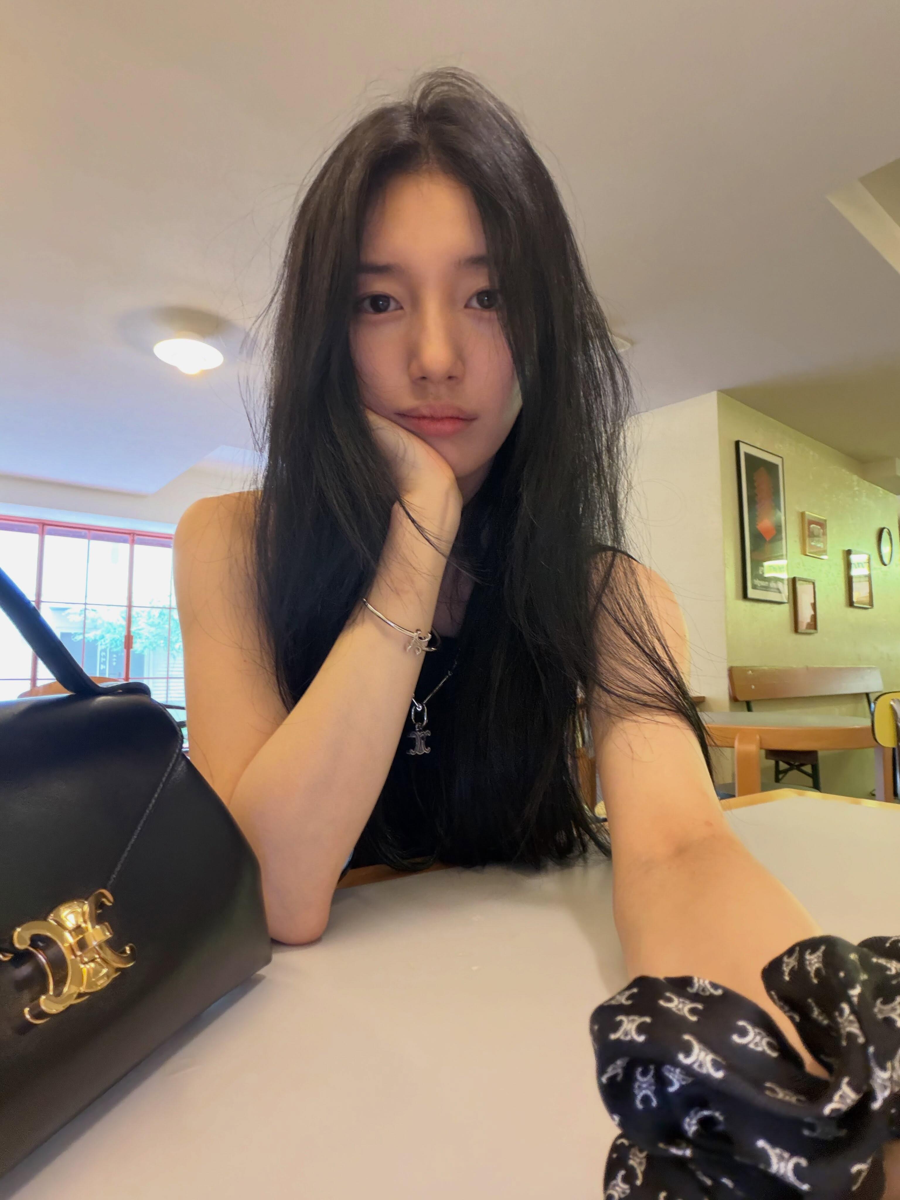 秀智随便一拍就好美