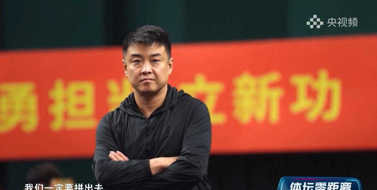 王皓：你看樊振东、马龙参加了多少次世乒赛单打，才登顶？我们这次绝不能让人吓死。我