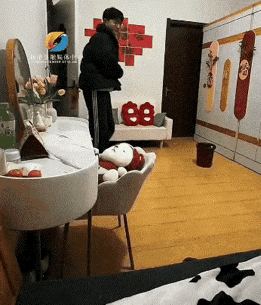 泪目！安徽一姐姐出嫁前夜，弟弟偷偷进房间，掏出的礼物，让所有人破防！​‎͏ 