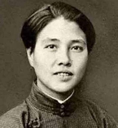 1928年５月1日深夜，一股浓厚的血腥味，在汉口余记里空坪刑场上飘散着，在行刑处