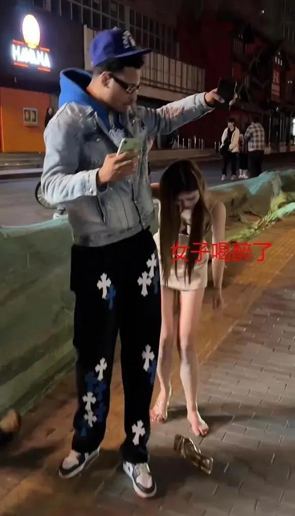想了一整晚都没想明白。到底是国内的男人醋意太浓了呢？还是黑人男友更具吸引力了呢