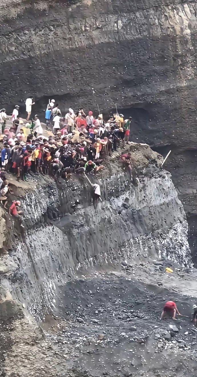 人为财死鸟为食亡，为了翡翠，前赴后继，不顾生命安危。