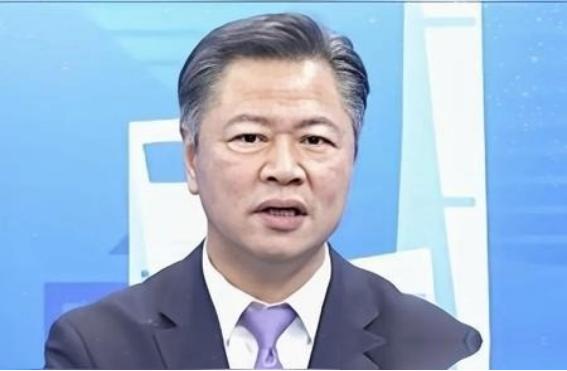 赖岳谦曾预测：美国最迟2027年就要对华动手，搞不好今年就来，他为何敢这么判断？