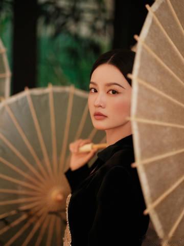W年度光影盛典女明星目前出图🈶周也虞书欣林允李沁​​​