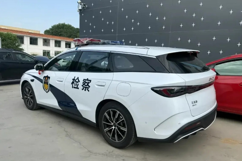 我看谁再敢拉比亚迪车门报手机尾号。最近埋汰比亚迪车主的视频不多了，应该是友商不