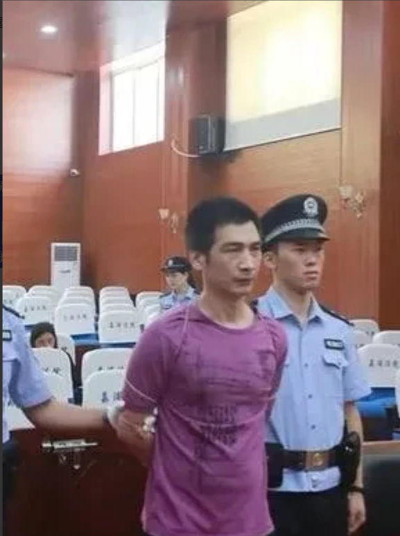 2019年6月19日，广西桂林。毒贩林春维被押赴执行死刑。时年45岁的林春维