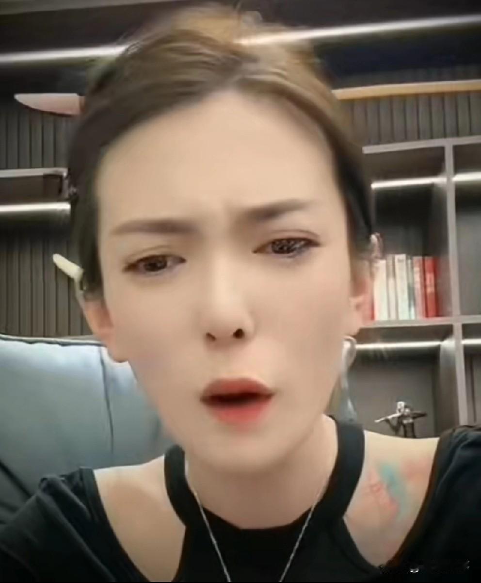 小胖猜测白雨后悔离婚，直言白雨整不过老狗，因老狗粉丝量大，会玩互联网！