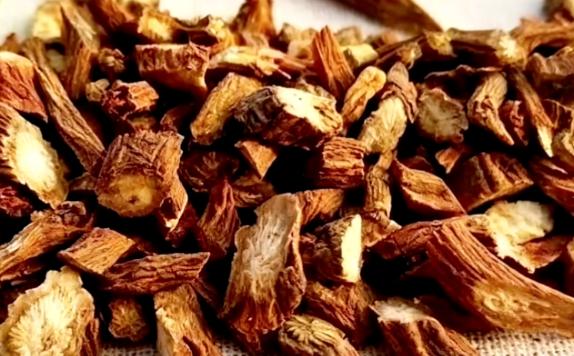 想解决血瘀血虚？送你3味祛瘀养血药，每一样都很重要！分享哪3味药？↓↓↓—