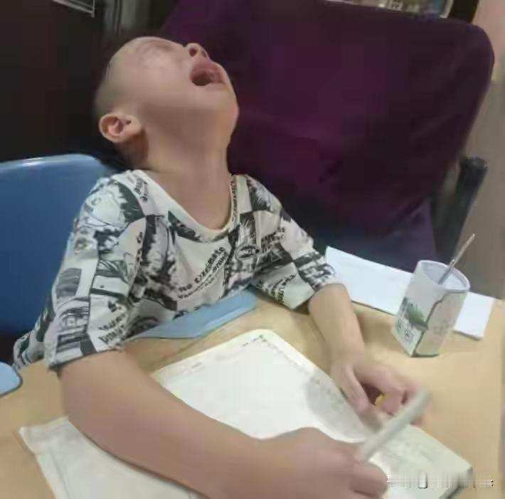 [赞]现在的数学思维题真是让家长没了一点脾气。6加2不是8难道是7？李女士拿