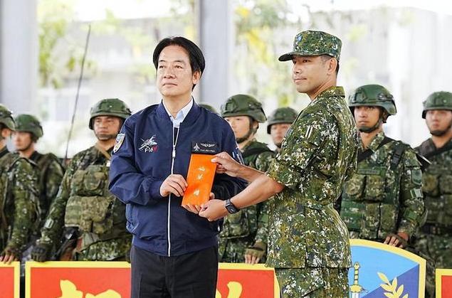 “‘台独’分子赖清德正式宣布，8月19日，赖清德宣布：从今年7月1日起，除了