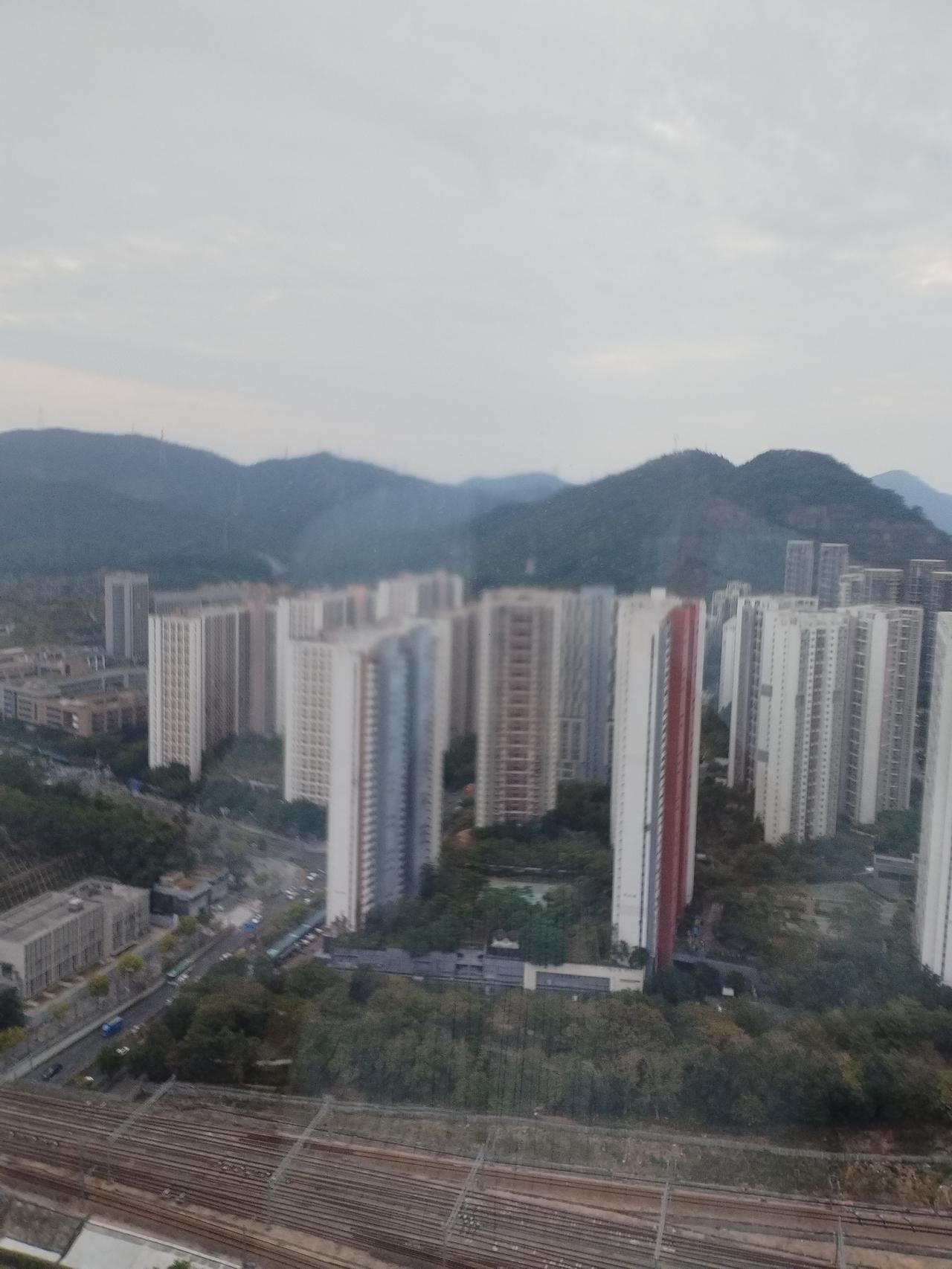 分享我这周有趣的事：【深圳北站490万3房‼️首付73万上车笑死😂】万万没