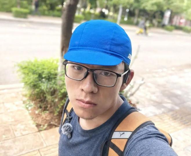 “这小伙真牛啊”！昆明一小伙，考上了北京外国语大学，没想到，在开学之际，他没有选
