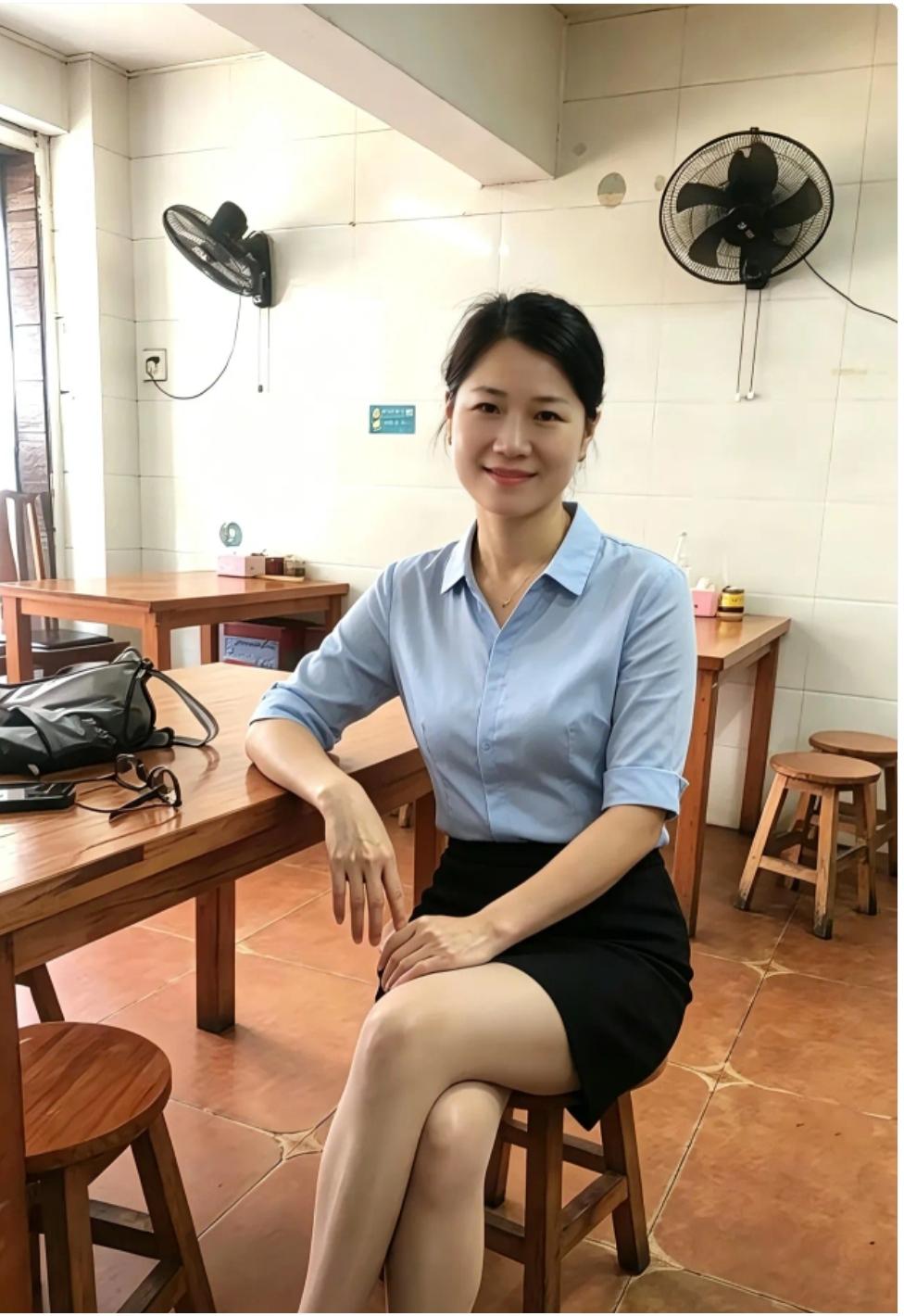告诉所有男生一个相亲小秘密跟大家说一句实在话：如果相亲见面，女生主动选街边