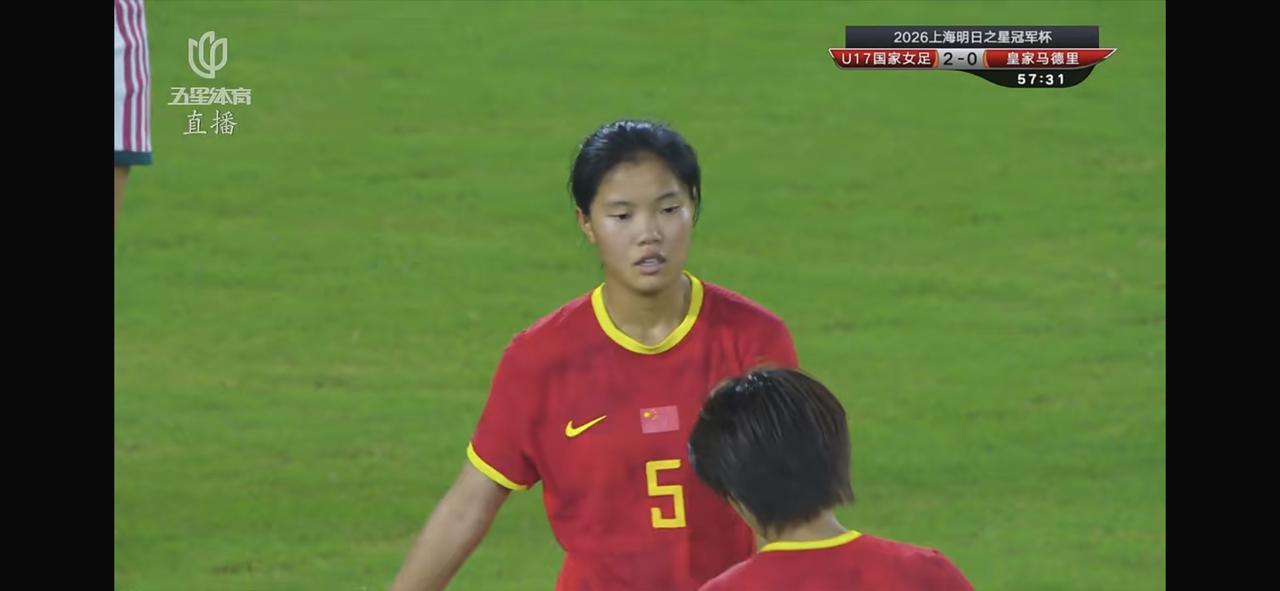 空门不进，那就面对门将进两个[捂脸哭]这就是中国U17女足的5号方珍珠比赛