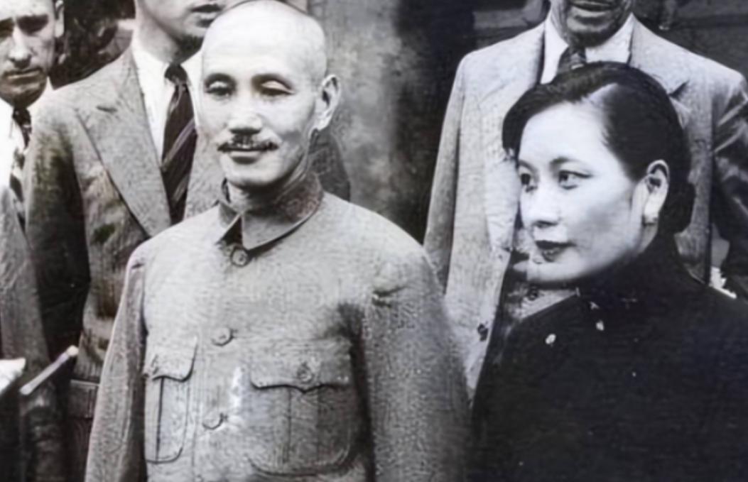 1947年，蒋介石来到延安，问一过路农民：你可见过毛泽东？谁想到，老农民的一番话