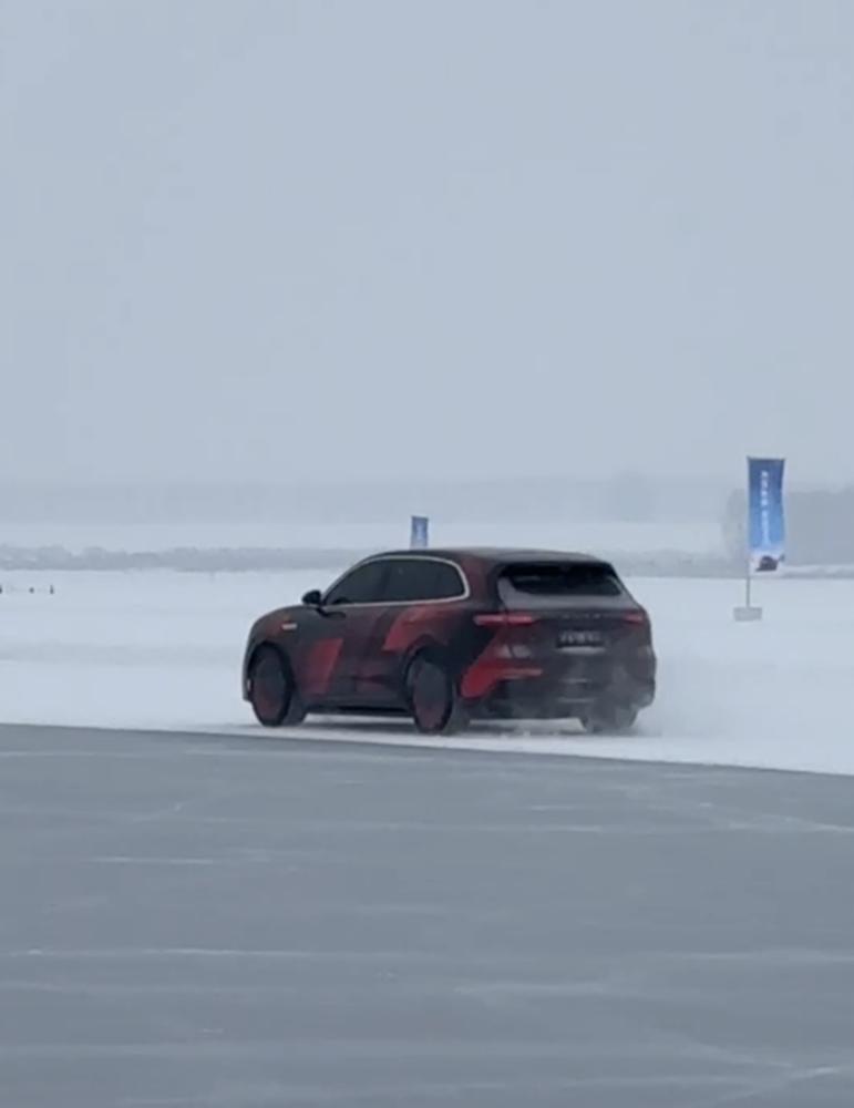 爆款预定？聊聊问界M6的价位与“值”感最近的热门话题，彻底被问界M6的定价猜想