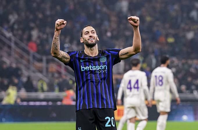 恰20本场数据: 梅开二度, 3次关键传球, 对抗10胜7