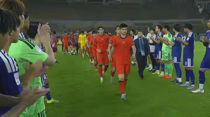 事实证明，认真比赛，尊重比赛，就会赢得尊重，连对手都会为你鼓掌，U23亚洲杯决赛