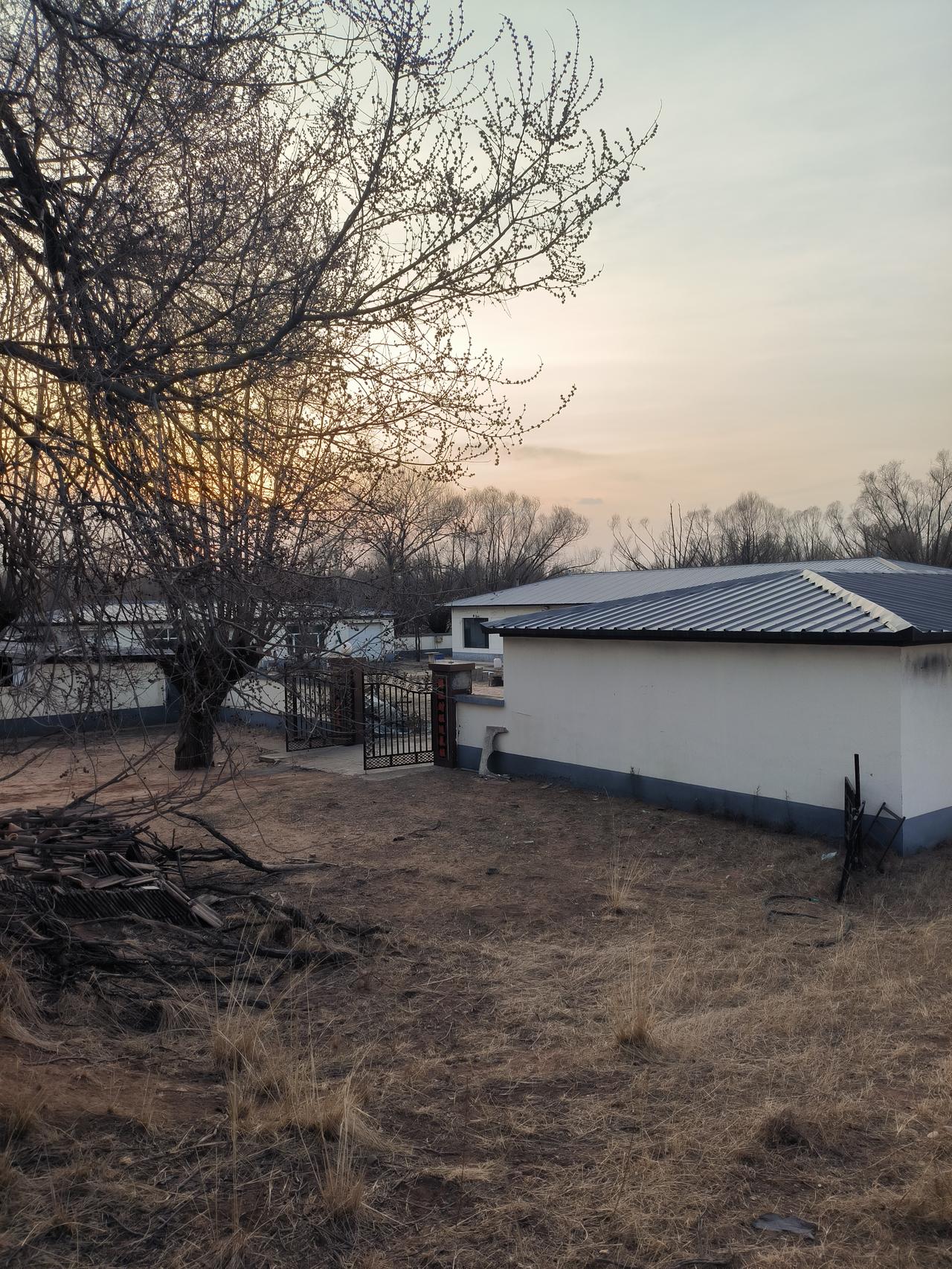 哪里是最好的养老地方？近期身边的很多人将养老地选在三亚，还有几个同事选在了北海，
