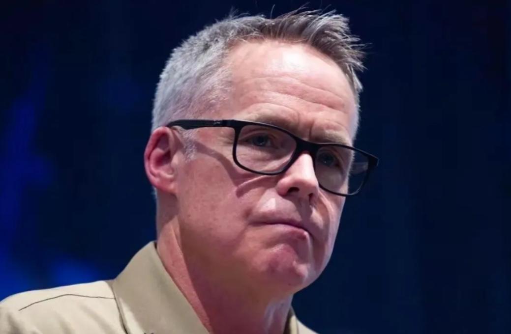 美伊战争第四天，没想到美国海军情报局局长却对中国说了这样一番话！美媒彭博社3月3