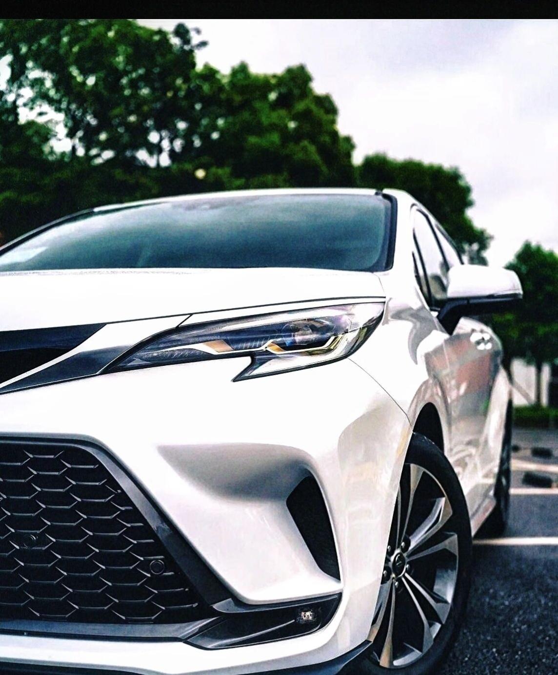 格瑞维亚真的是全能型豪华MPV，太香了车长超5米，气场拉满，双侧电滑门带脚踢感应