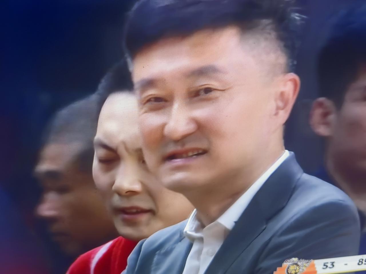 广东主场3分绝杀北汽，1:1保留晋级4强希望五大功臣都是谁？1第一大赢球功臣