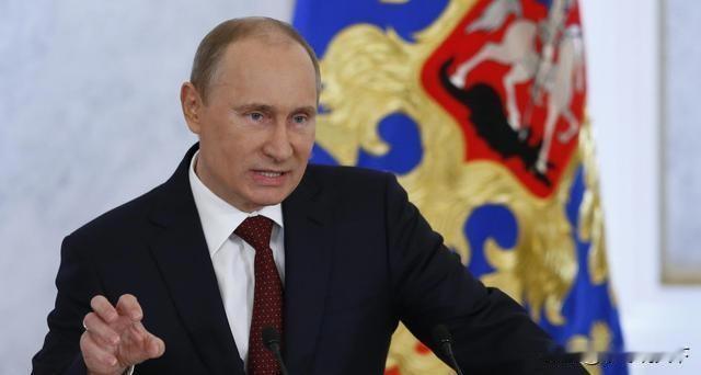 乌克兰要亡国了？普京：不屈服就收复“历史领土”！近日，俄罗斯总统普京的态度变