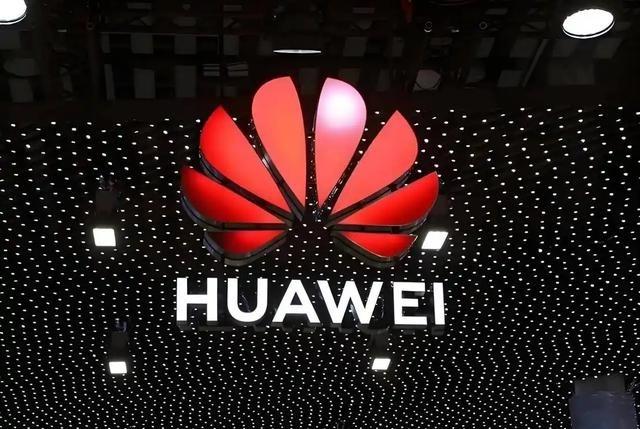 全球手机操作系统已形成三足鼎立的格局！第一，美国安卓：全球市场份额75%。第二，