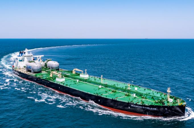 你敢做初一，我就敢做十五。即日起，凡进入台湾海峡的一切美国船舶，必须无条件接受中