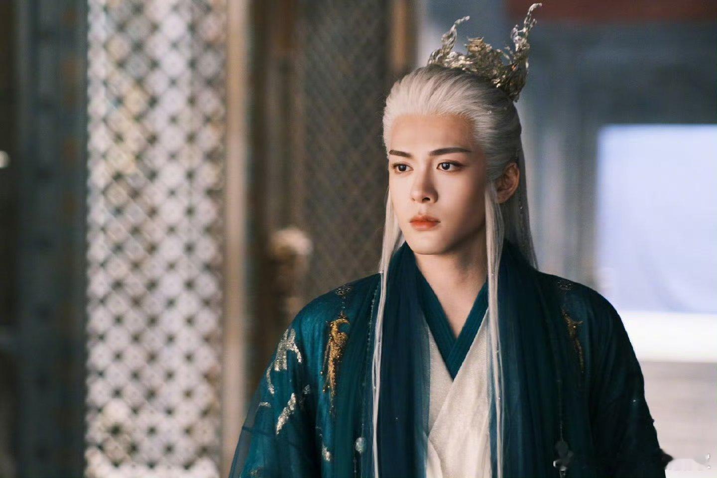 曾舜晞临江仙收官长文，字里行间都是用心，曾舜晞还感谢了白鹿，彼此鼓励，互相打气[