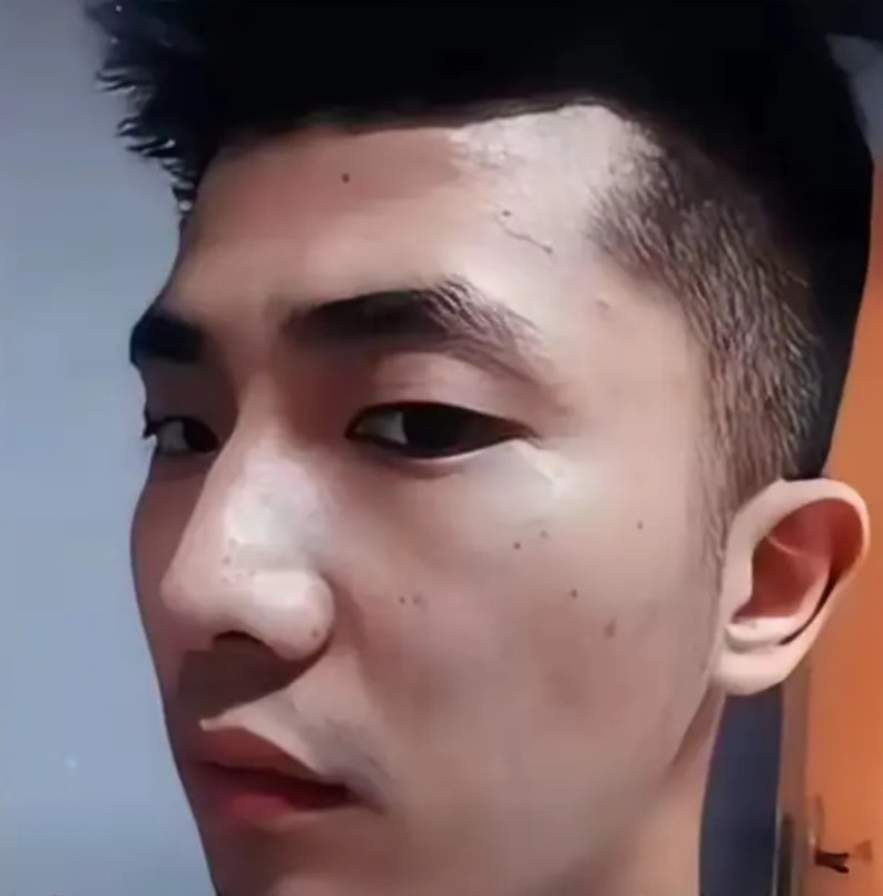 罗大美的家属以及3个律师,最不服的就是对杨恒的判决。杨恒身上的恶,有两个,不