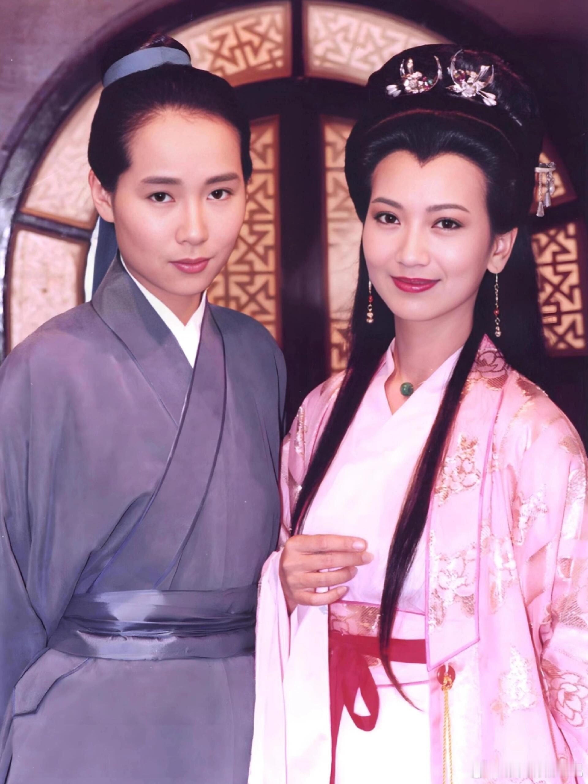 这才是真正的东方古典美人赵雅芝的古典美太撩人！一颦一笑都透着东方韵味，牵动人心