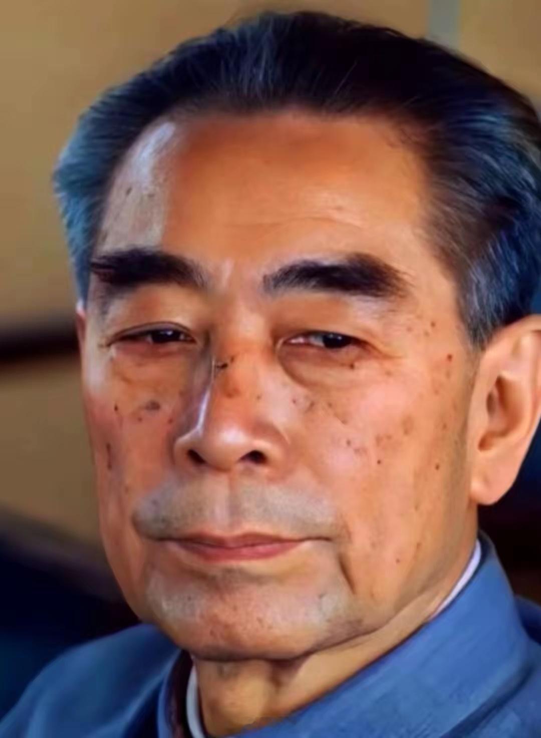 一生鞠躬尽瘁，一心为国为民！敬爱的周总理，愿这盛世，如您所愿！