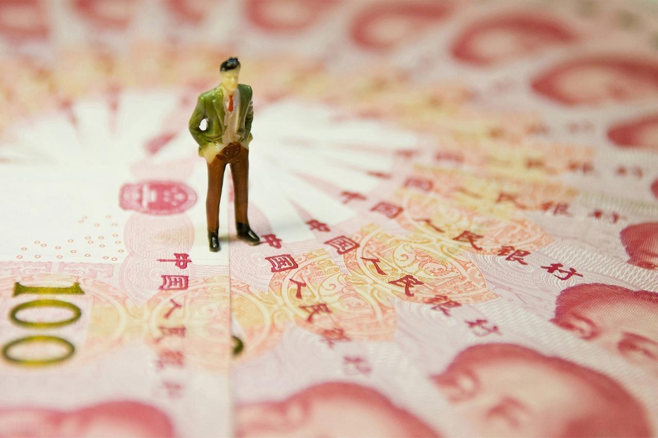 人民币兑美元已强势突破6.9关口，未来继续升值已成定局。特朗普力主更换美联储