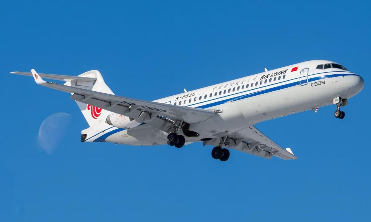 国航C909