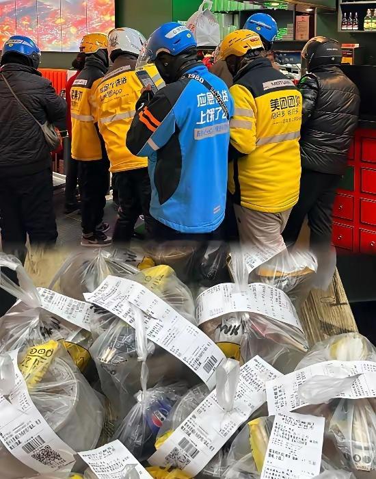 宁波这回算是闹了个大笑话。外卖平台本来想给商家立规矩，结果反倒把大家逼成了私域流