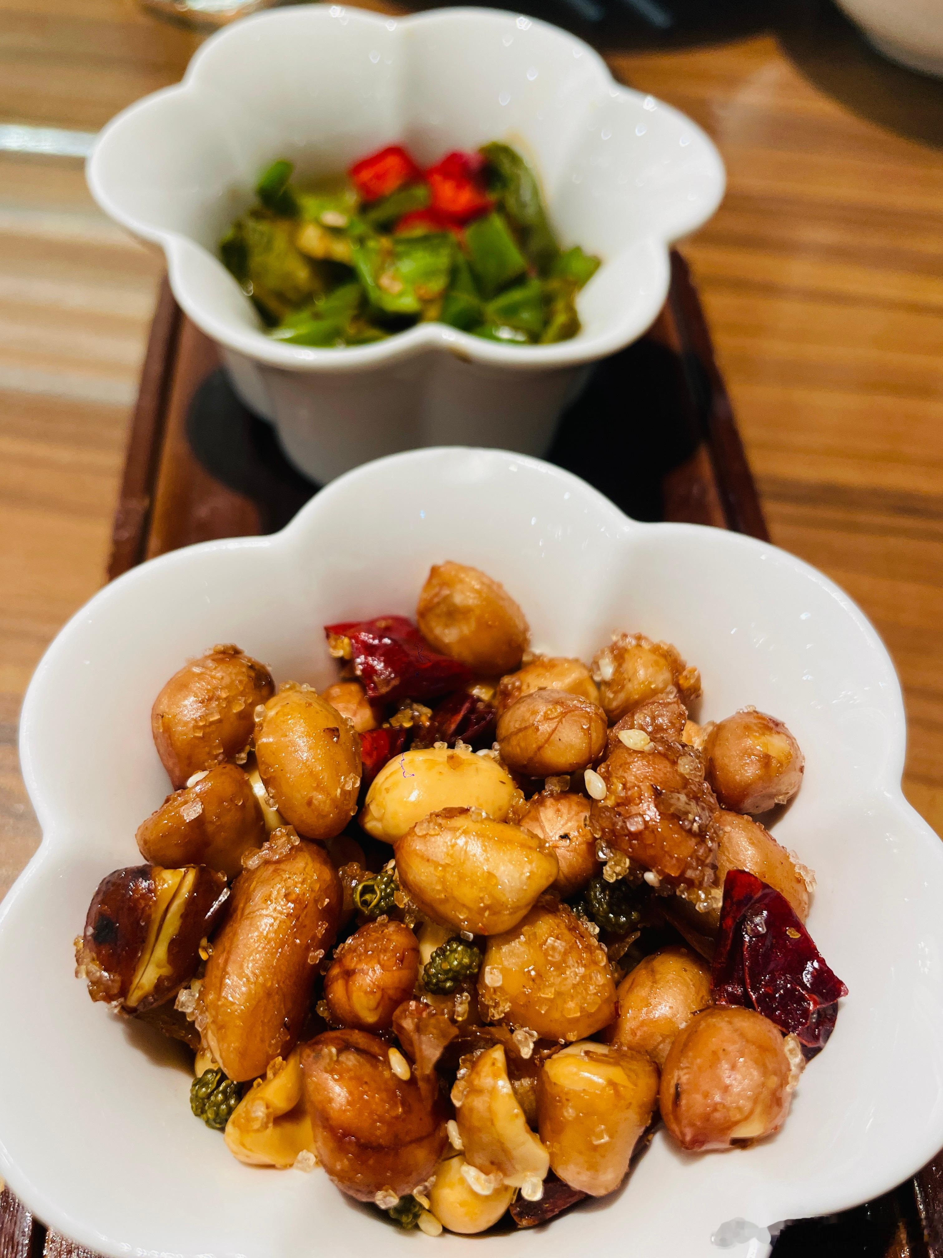 每日一餐分享蟠龙菜、石牌豆腐、汉江鱼……寿乡吃饭，顿顿有鱼=天天有余+悄